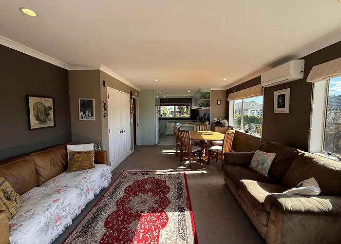 Mooma's - Single Level Covered Patio Sleeps 8