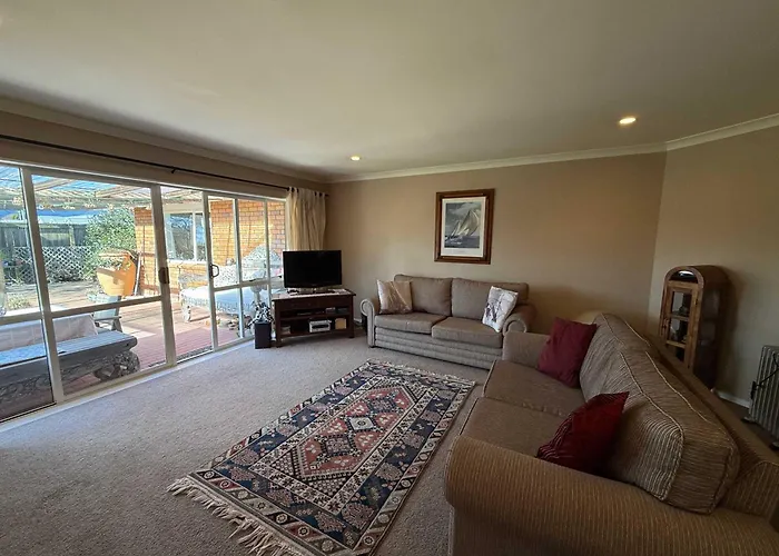 Mooma's - Single Level Covered Patio Sleeps 8