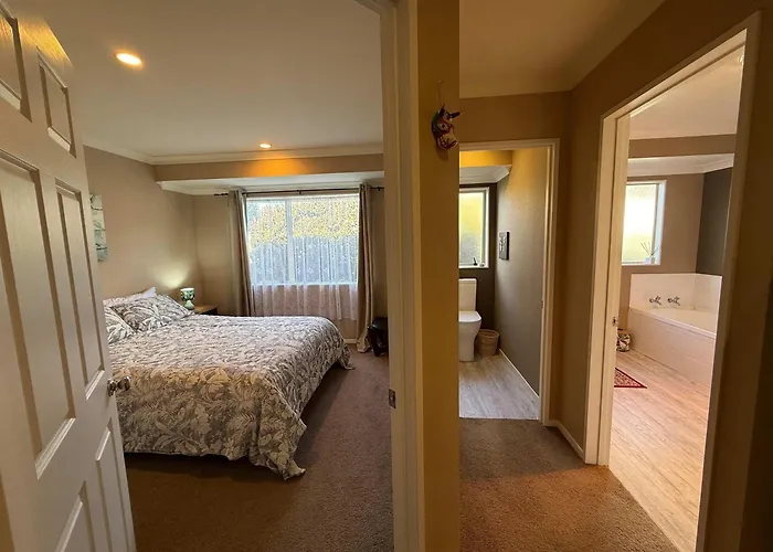 Ferienhaus Mooma's - Single Level Covered Patio Sleeps 8 Rotorua